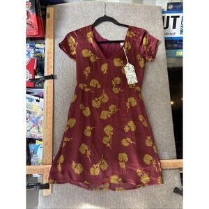 Honey Bella Woman's Size Small "I'm In Town" Dress Ted With Gold Flowers